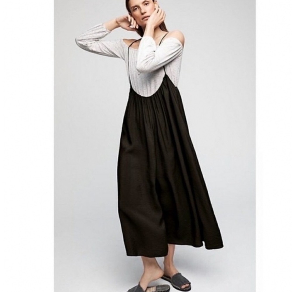 Akemi + Kin Anthropologie Black Wide Leg Halter Jumpsuit Small OB453412